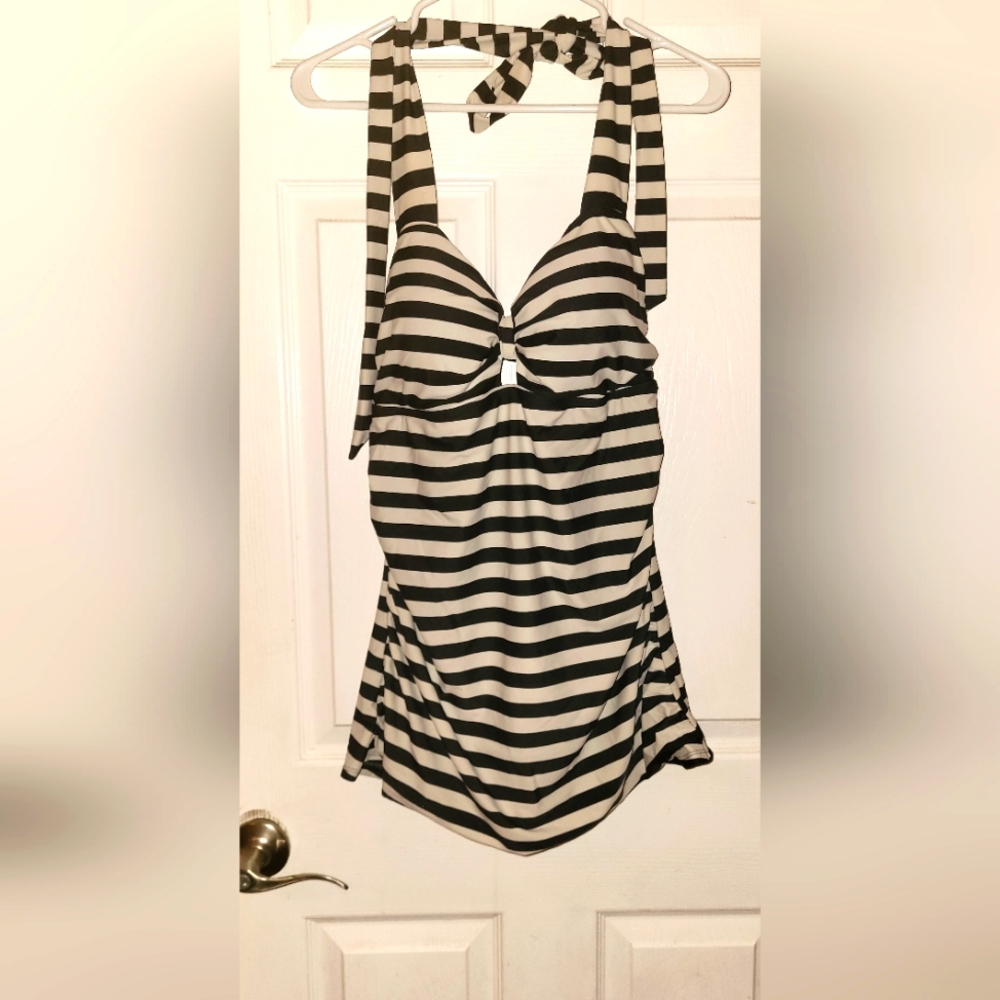 Torrid swim top